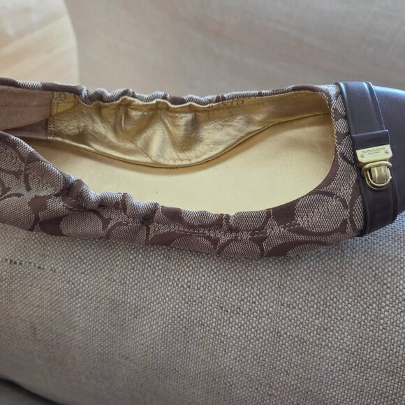 COACH Flats Signature Jacquard and Leather - New Without Box Size 9.5 - Picture 2 of 3